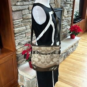 Coach F19730 Optic Chain Crossbody Shoulder Bag Signature Beige/Metallic